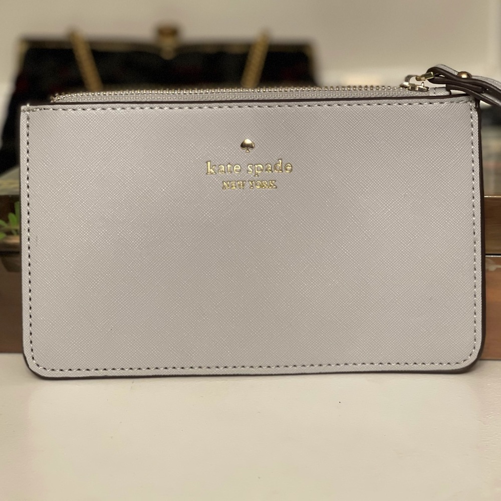 Kate Spade ♠️ Wristlet